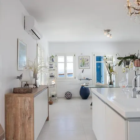 Bougain-villa Orkos Naxos Willa