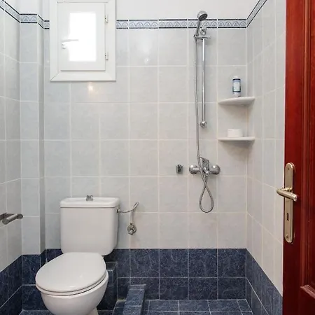 Bougain-villa Orkos Naxos